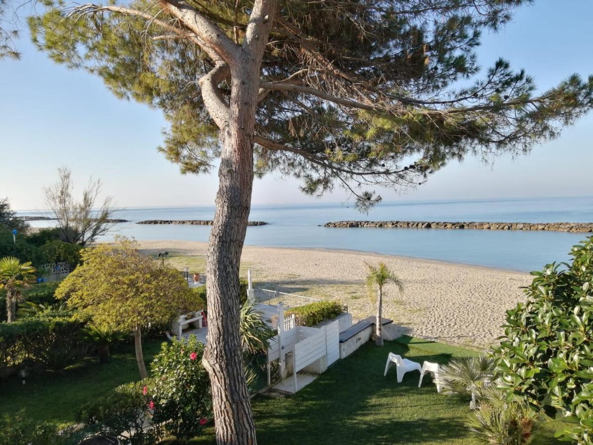 Villa A Diamante Sulla Spiaggia Belvedere Marittimo Exterior photo